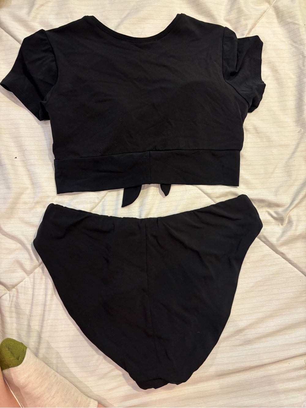 Robin Piccone Black Women's Cropped Tie Front Bikini- Classic Short Sleeve NWT L